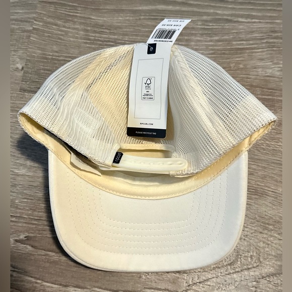 Rip Curl Beach Tropical Island Floral SnapBack Cap Hat - Picture 3 of 3